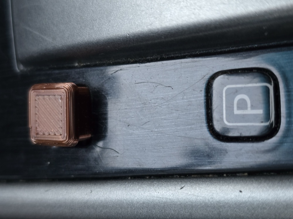 Nissan Altima Vites Kilidi Bypass Düğmesi görsel 2