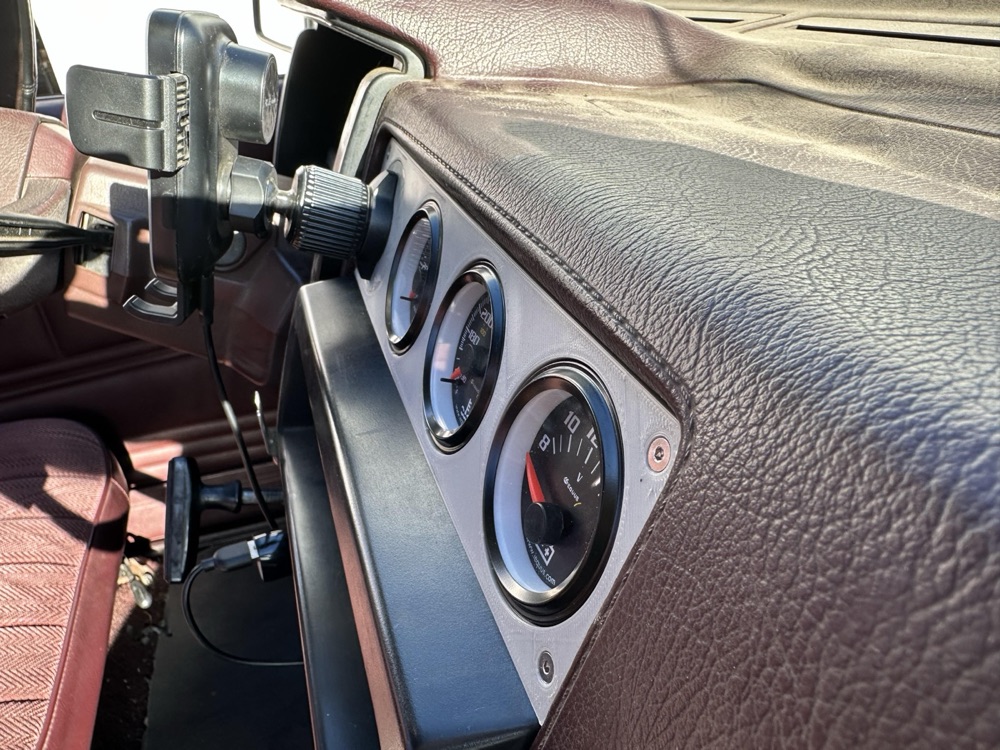 Nissan D21 orta havalandırma gösterge yuvası görsel 2