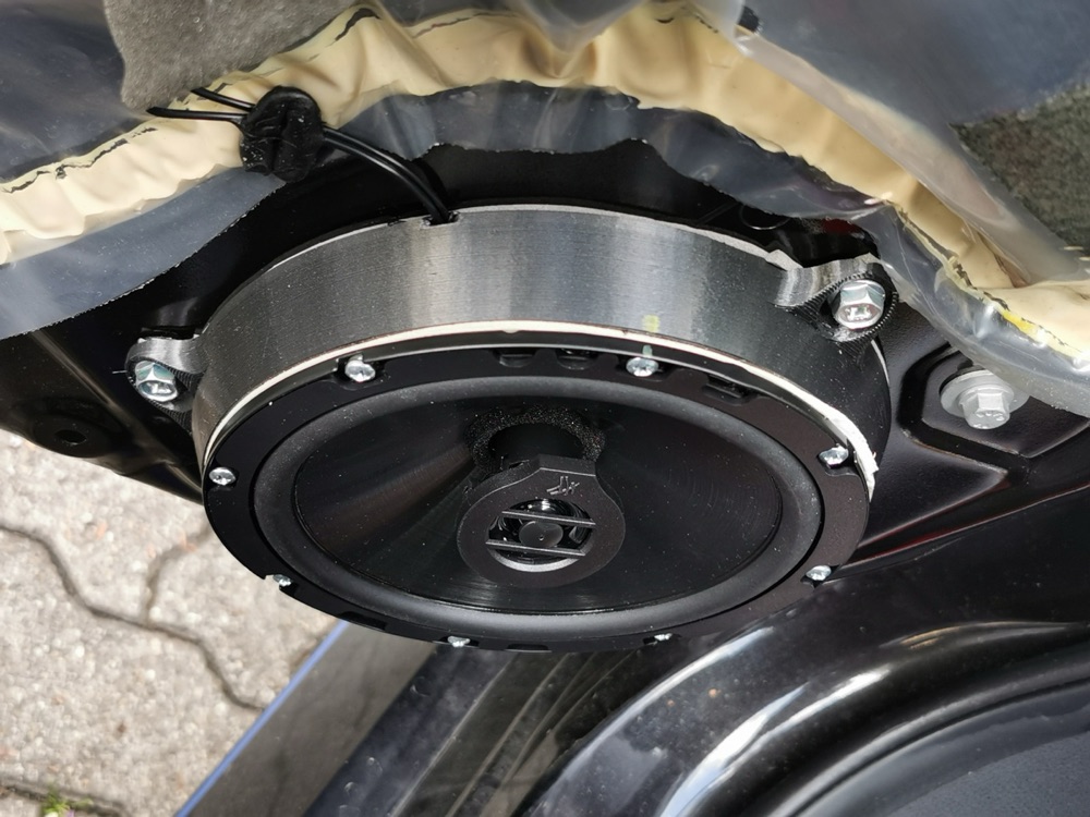 Nissan Leaf Kapı Hoparlör Braketi