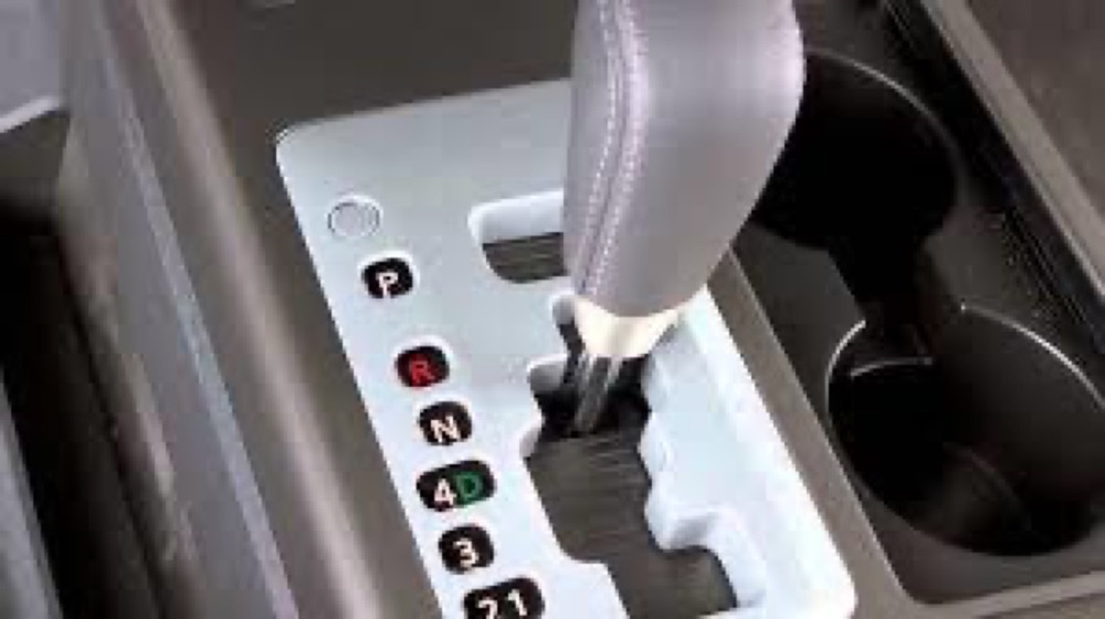 Nissan Titan vites kapağı