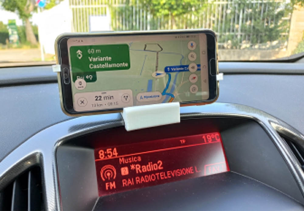 Opel Astra J Uyumlu Torpido Üstü Telefon Tutucu