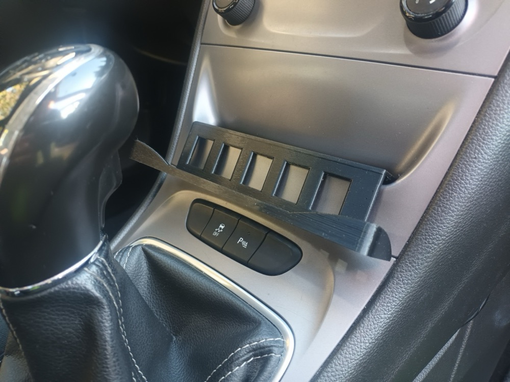 Opel Astra Uyumlu Konsol Telefon Tutucu görsel 2
