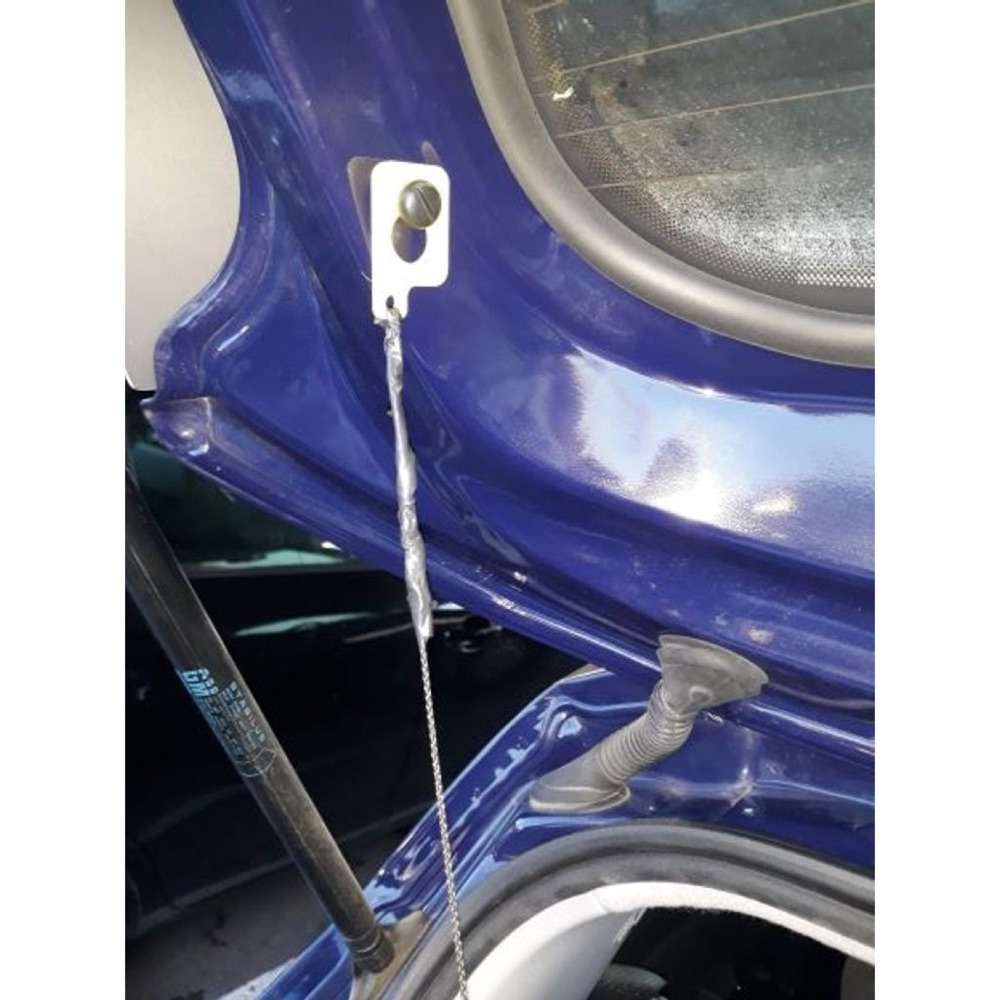 Opel Corsa Bagaj Pandizot İpi Askı Aparatı