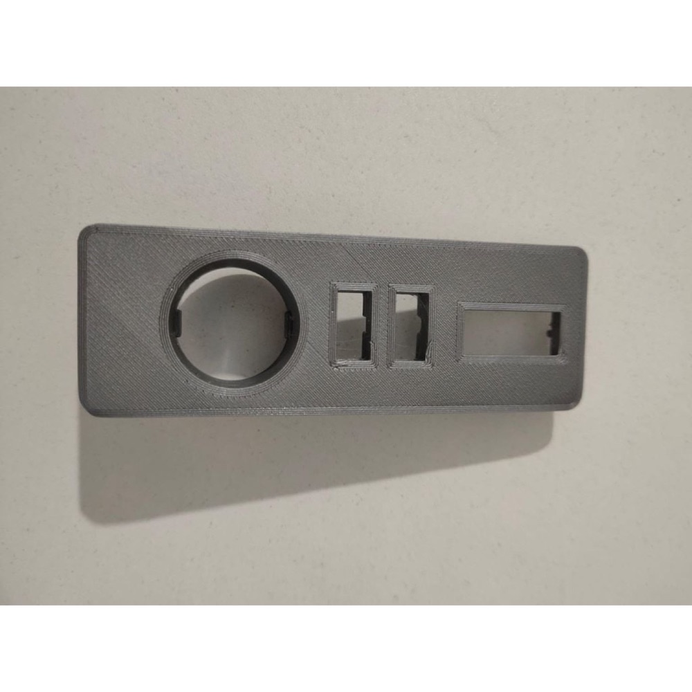Opel Corsa C Çakmaklık, Çift USB ve Voltmetre Paneli