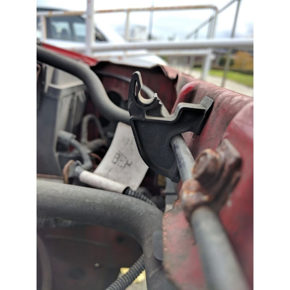 Opel Corsa C Kaput İstinat Demiri Klipsi görsel 3