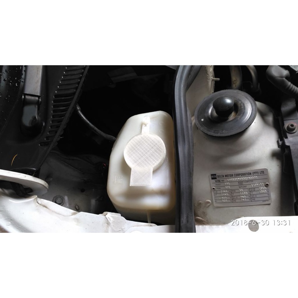 Opel Corsa Cam Suyu Depo Kapağı