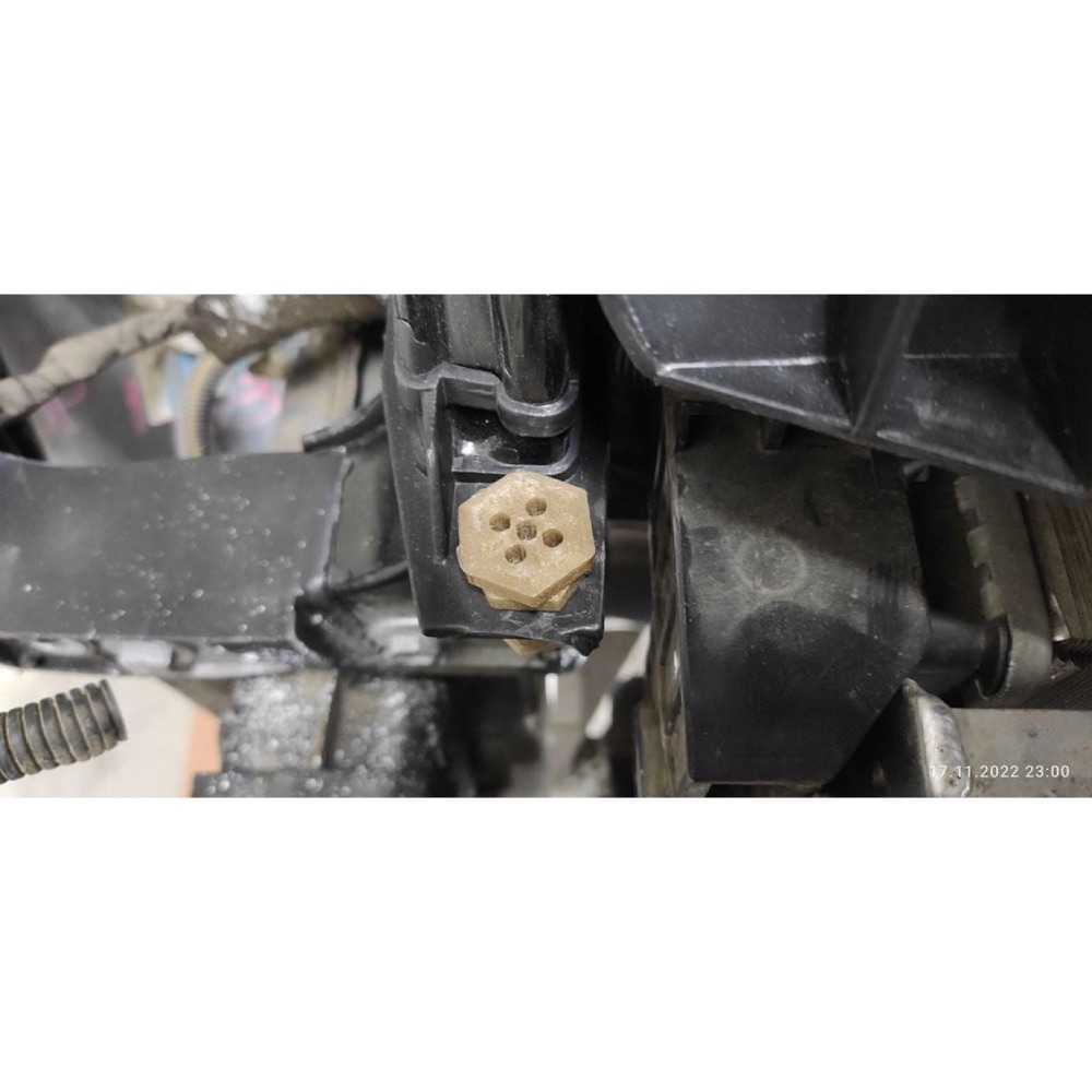 Opel Corsa D Far Montaj Braketi Ara Parçası (GM 13250703) görsel 4