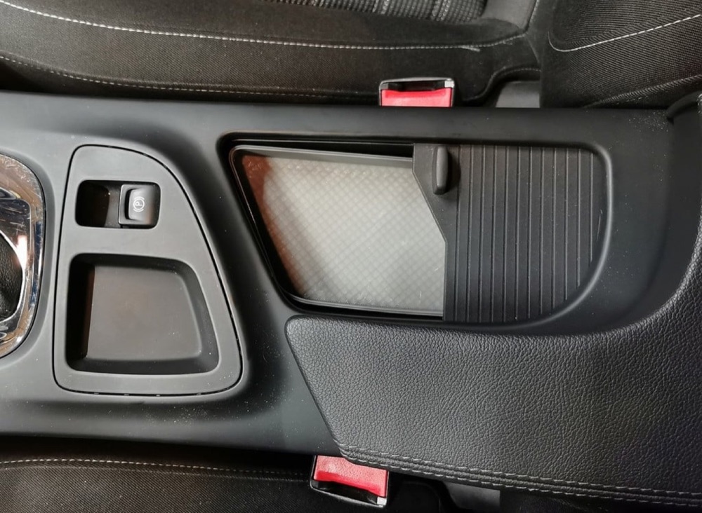 Opel Insignia Orta Konsol Düzenleyici Tepsi