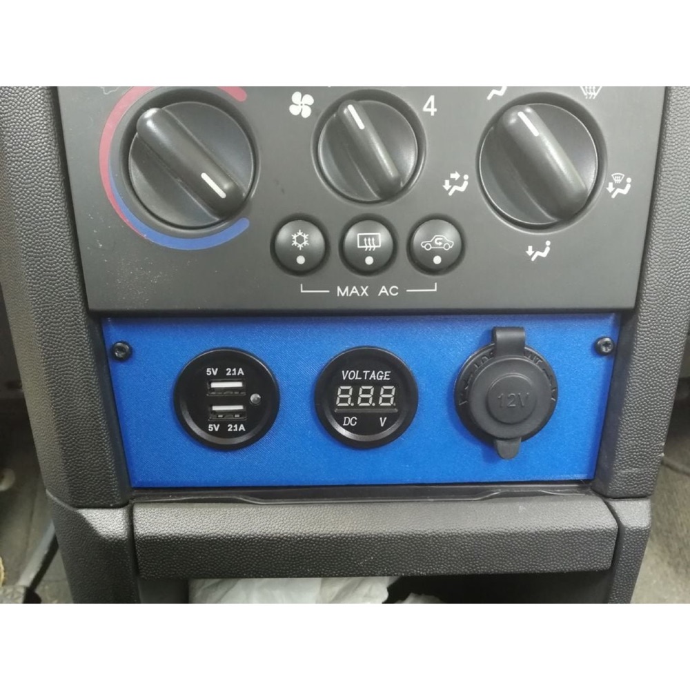 Opel Meriva A Çakmaklık ve USB Paneli