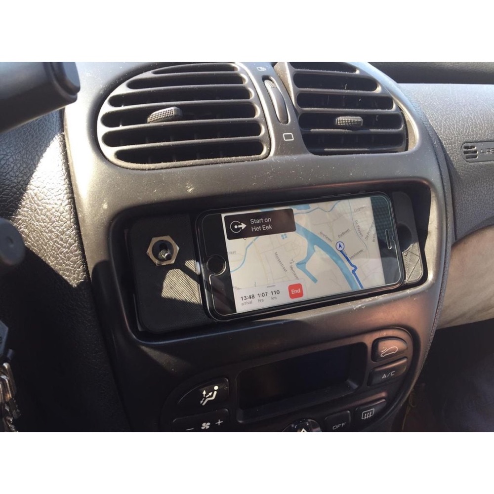 Peugeot 206 iPhone 6/6s Uyumlu Radyo Yuvası Telefon Standı