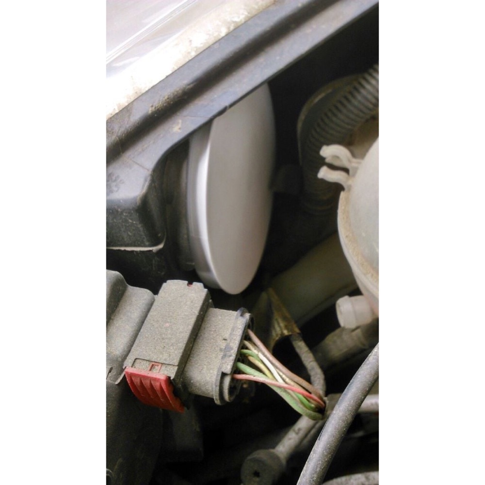 Peugeot 207 Far Arka Kapağı