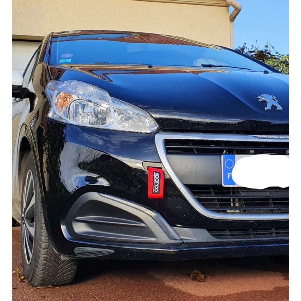 Peugeot 208 Ön Tampon Çeki Demiri Kapağı