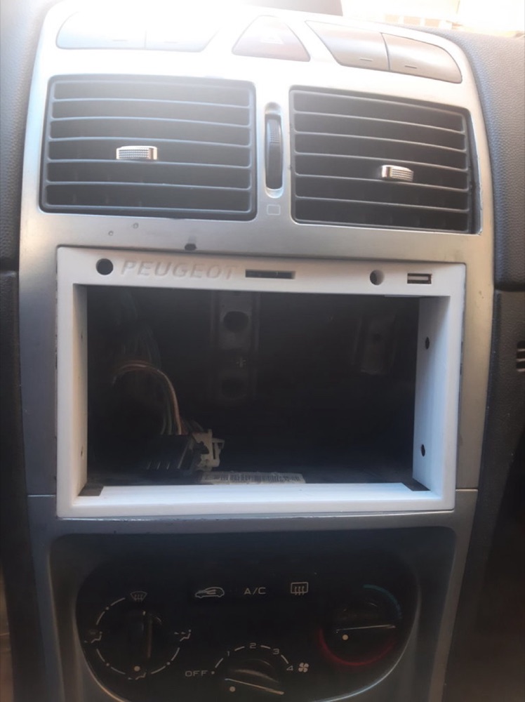 Peugeot 307 2 DIN Teyp Çerçevesi görsel 2