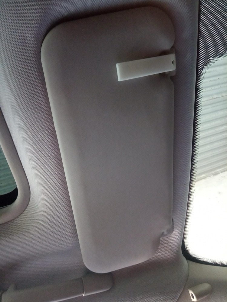 Peugeot 307 Güneşlik Sarkma Önleyici Destek Aparatı görsel 2
