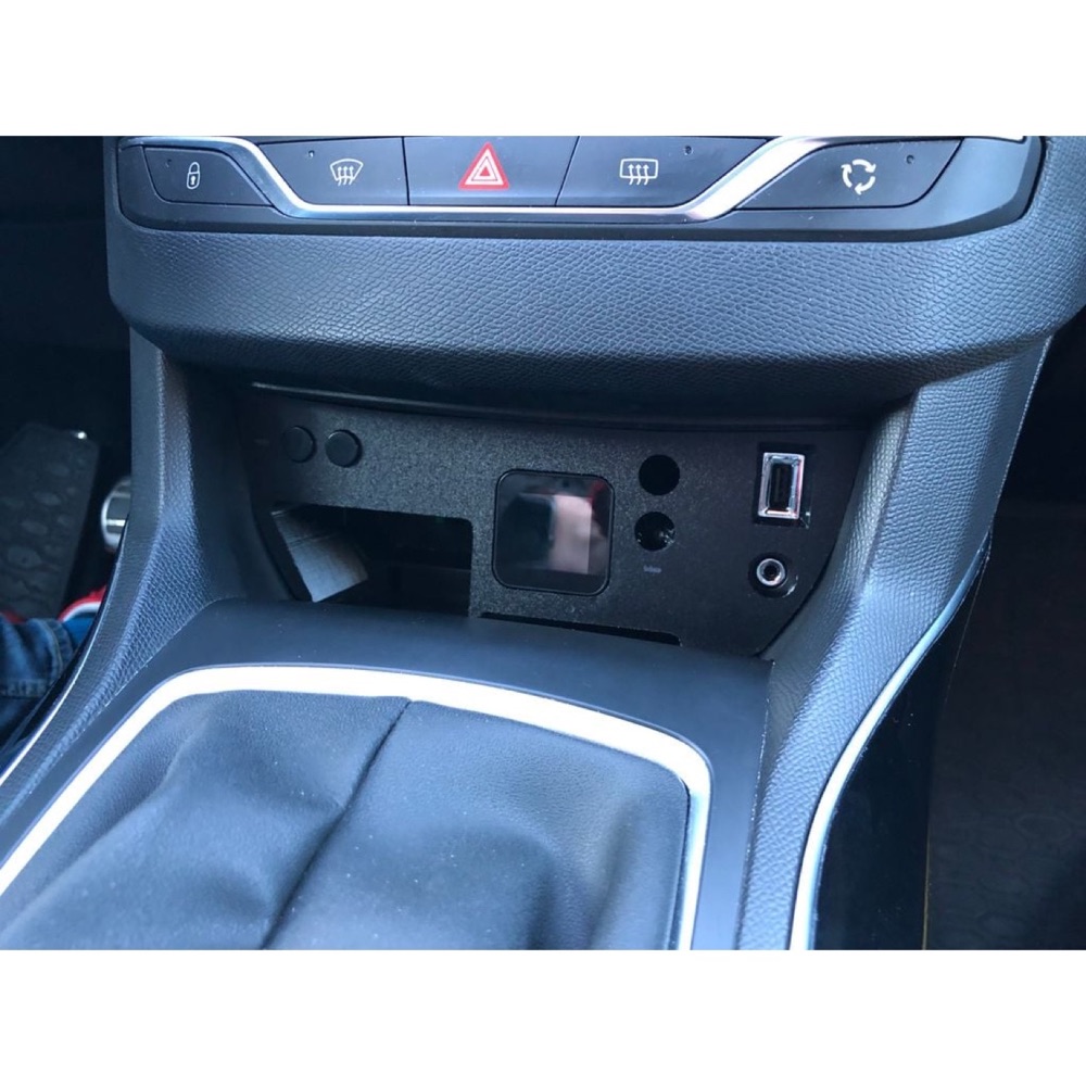 Peugeot 308 II (T9) Orta Konsol Panel Kapağı