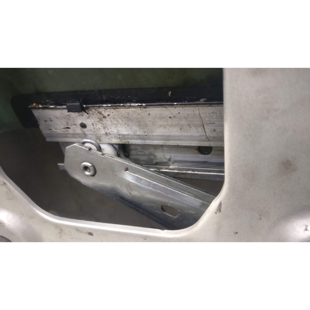 Peugeot 406 Coupe Cam Krikosu Parçası görsel 2