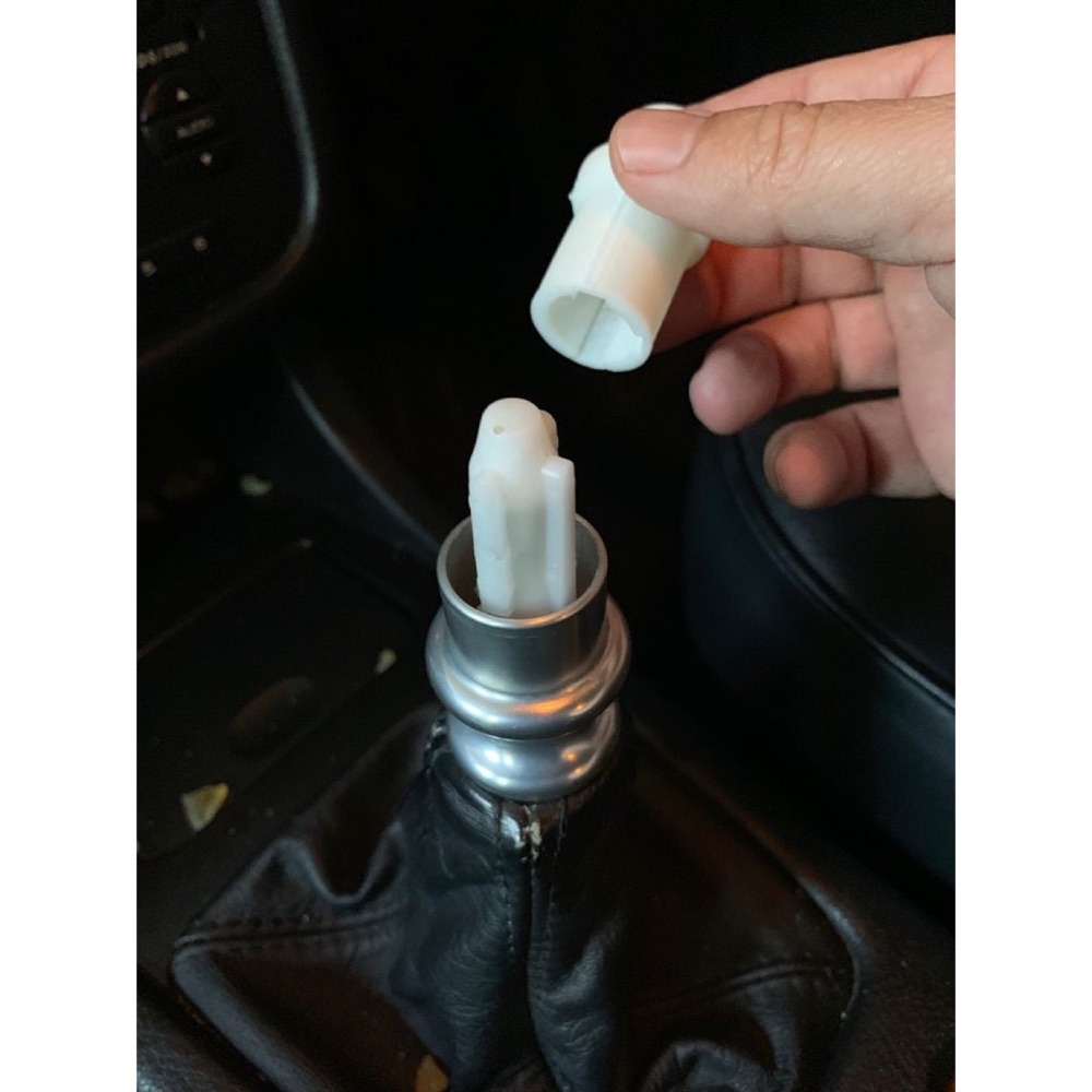 Peugeot 406 Coupe Vites Topuzu İç Plastik Aparatı