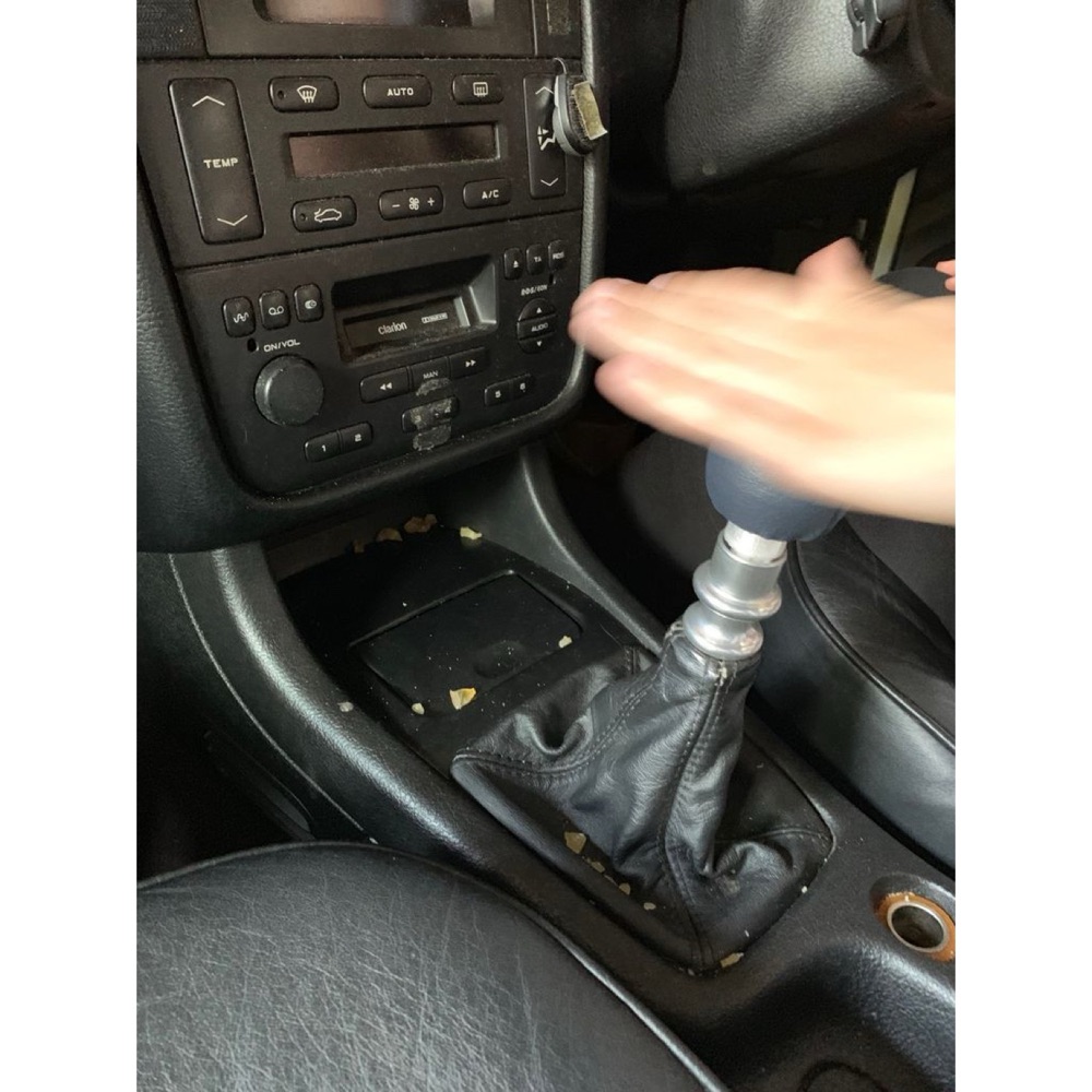 Peugeot 406 Coupe Vites Topuzu İç Plastik Aparatı görsel 3