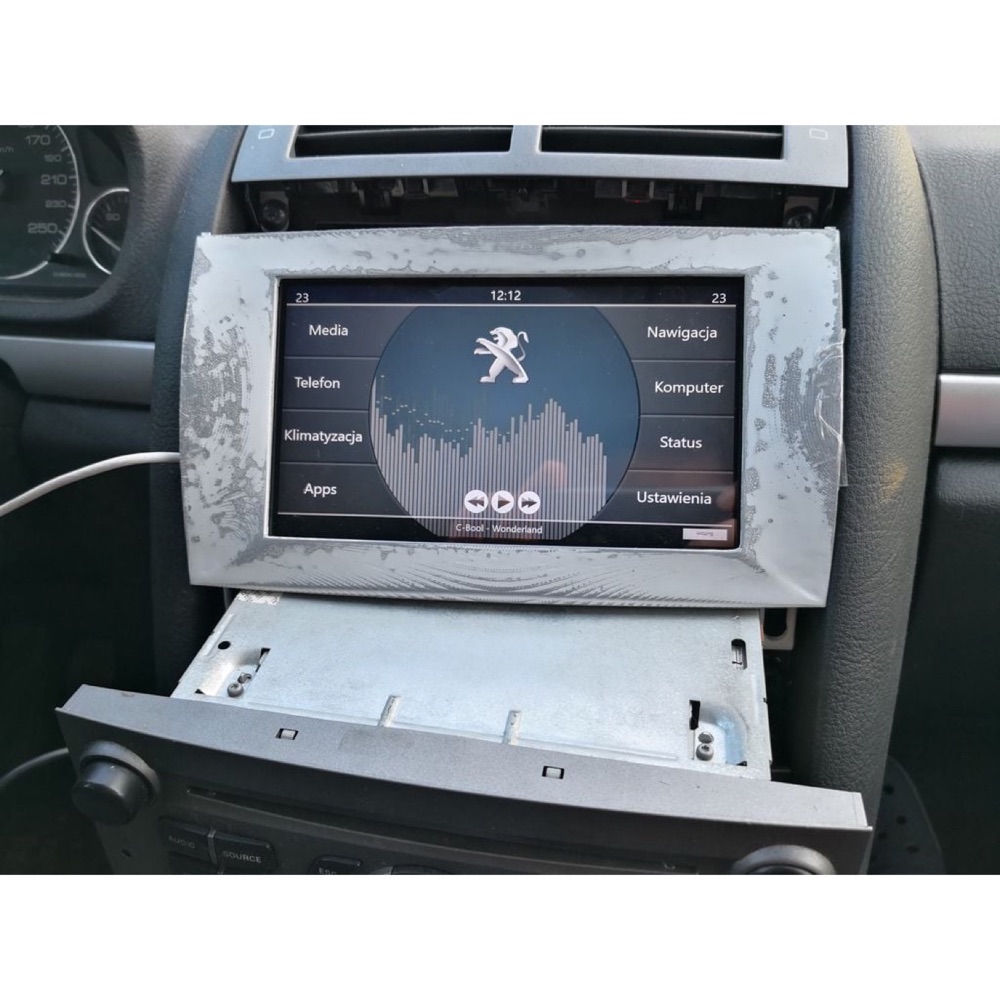 Peugeot 407 Lattepanda 7 İnç Ekran Çerçevesi