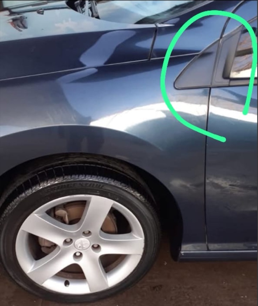Peugeot 408 Yan Ayna Köşe Paneli