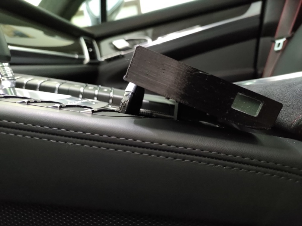 Porsche Panamera 970 Telefon Tutucu görsel 4