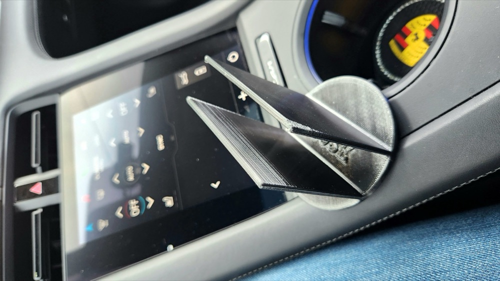 Porsche Taycan Bardaklık İçi Düzenleyici ve Saklama Bölmesi görsel 2