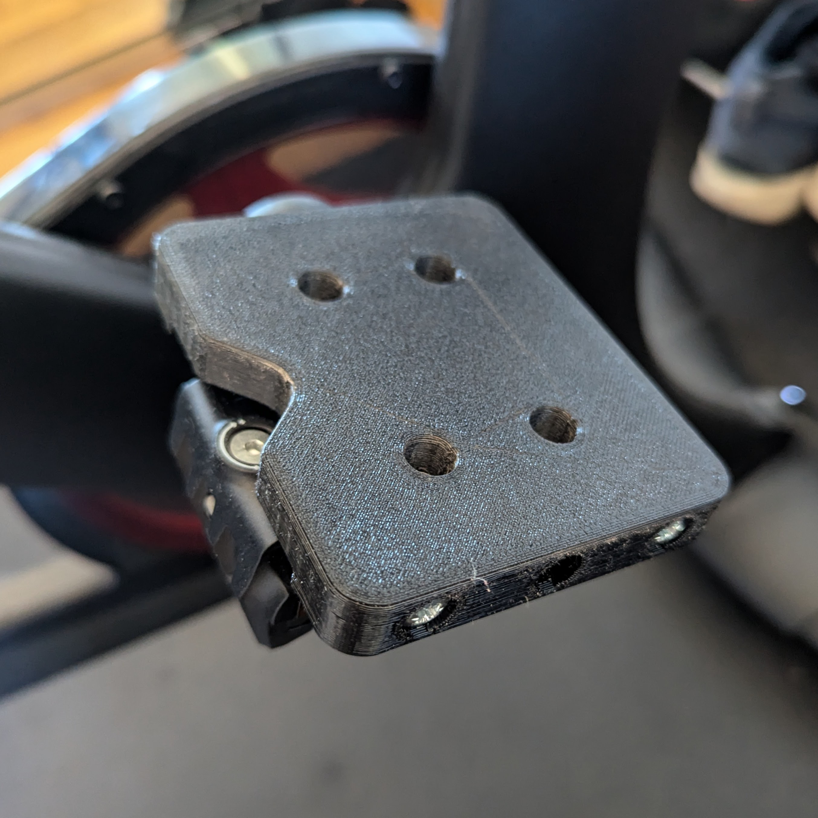 Sabit Bisiklet Pedalı Arka Destek Plakası