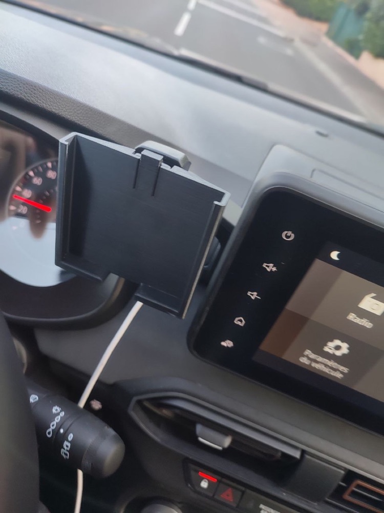 Dacia telefon tutucu