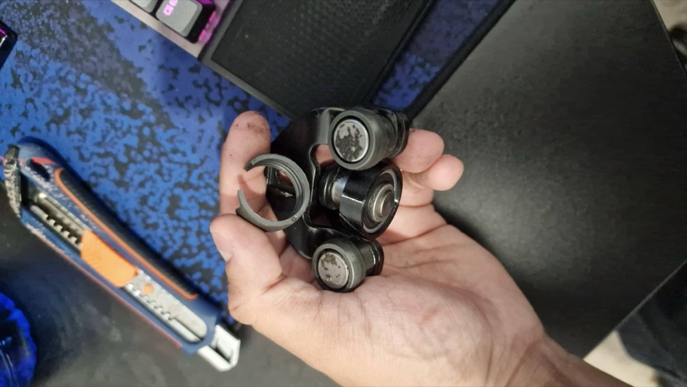 Ford Sürgülü Kapı Rulman Kapağı