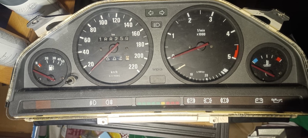 Gösterge Halkaları (BMW E30 Uyumlu)