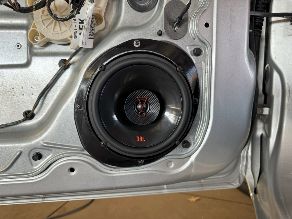 Ford Focus Mk2 hoparlör montaj aparatı