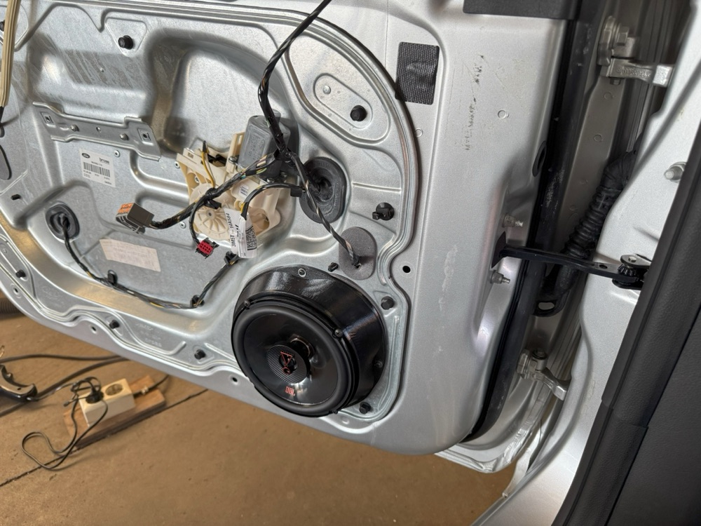 Ford Focus Mk2 hoparlör montaj aparatı görsel 4