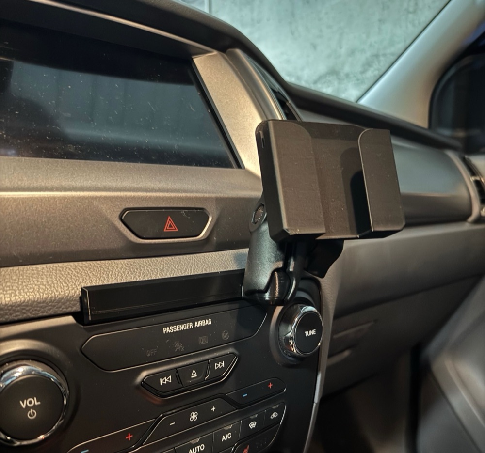 Ford Ranger RAM CD Player B Boyu Adaptör görsel 2