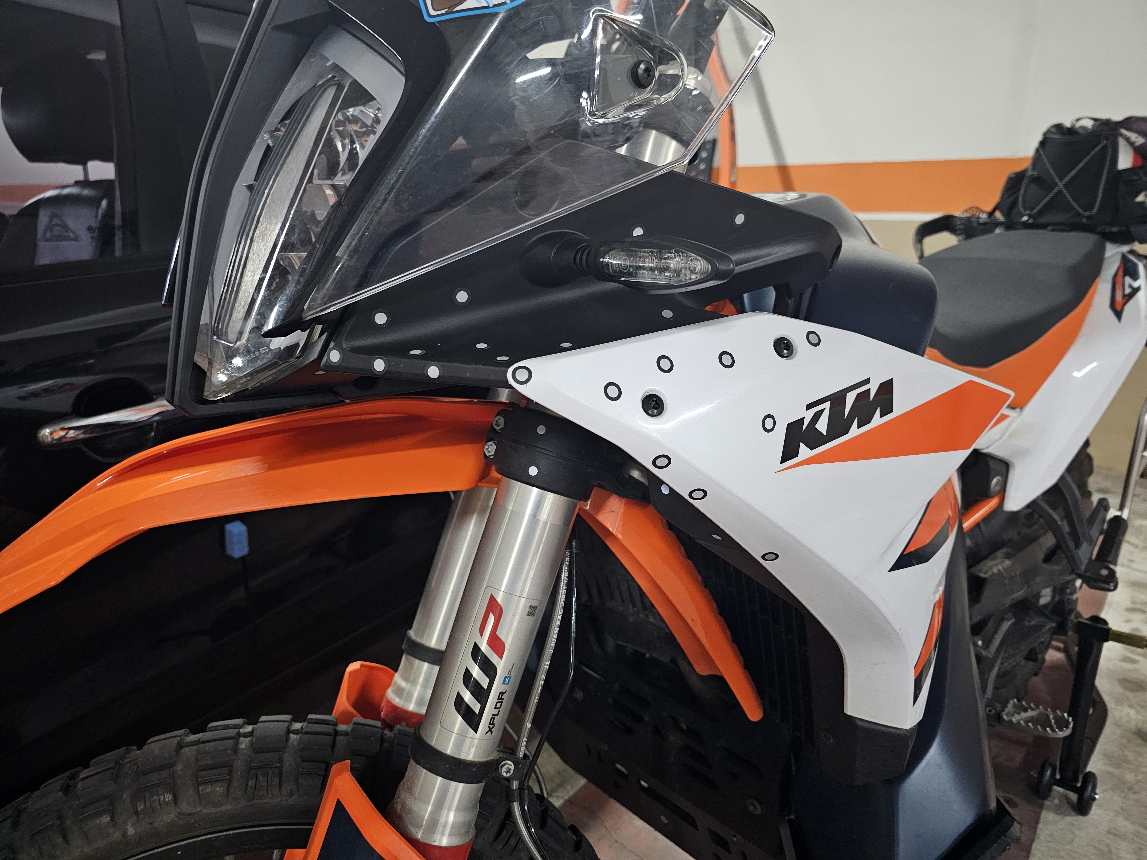 KTM 890 Adventure Ön Çamurluk Kapağı görsel 2