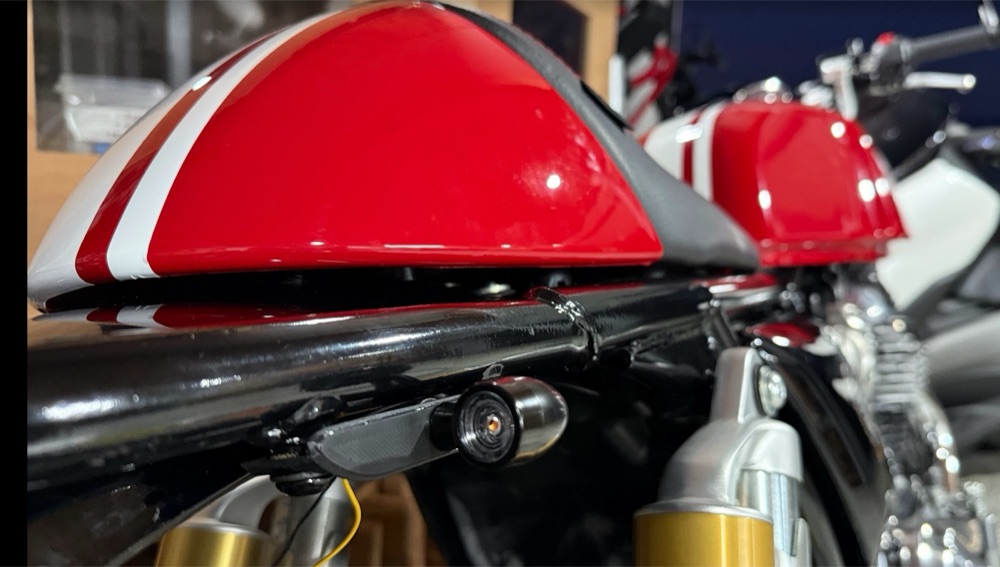 Royal Enfield Interceptor/Continental GT 650 Sinyal Lambası Montajı görsel 2