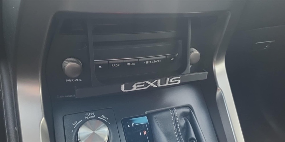 Lexus NX300 Telefon Tutucu