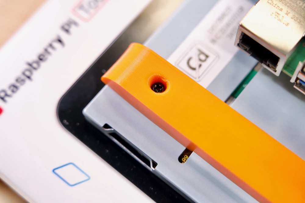 Raspberry Pi Touch Display 2 Standı görsel 4