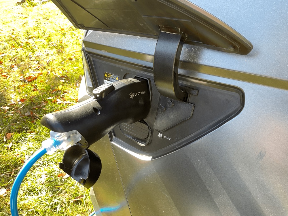 Hyundai Ioniq 5 Şarj Portu Işık Kapağı görsel 2