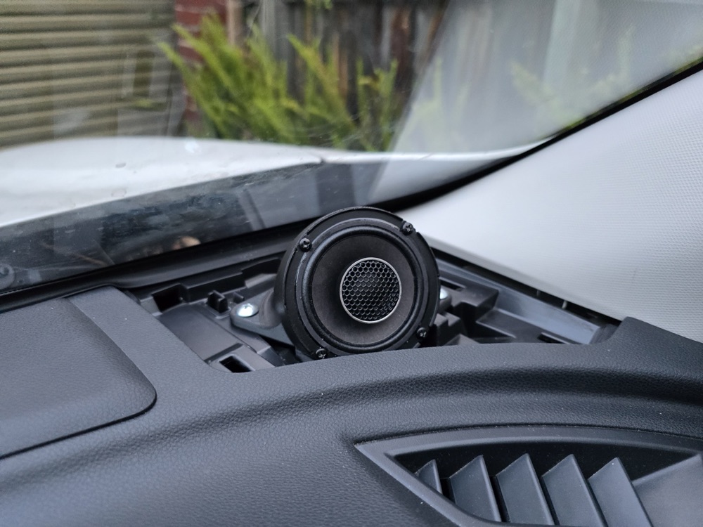 Subaru Forester (SK) Açılı Tweeter Braketi (2019+)