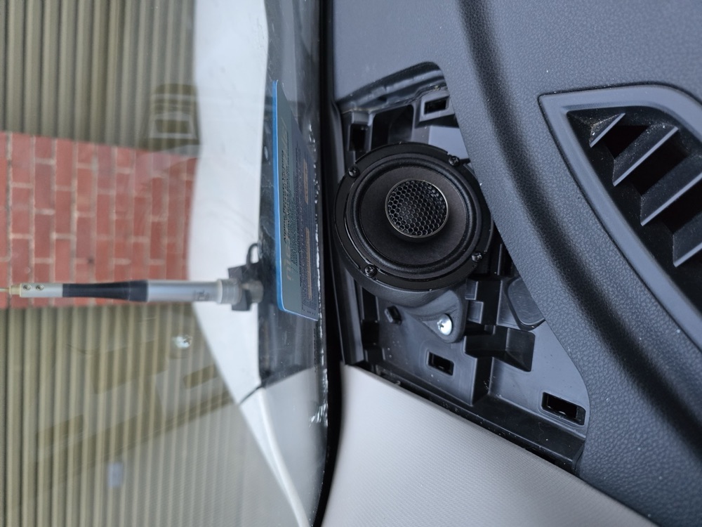 Subaru Forester (SK) Açılı Tweeter Braketi (2019+) görsel 3