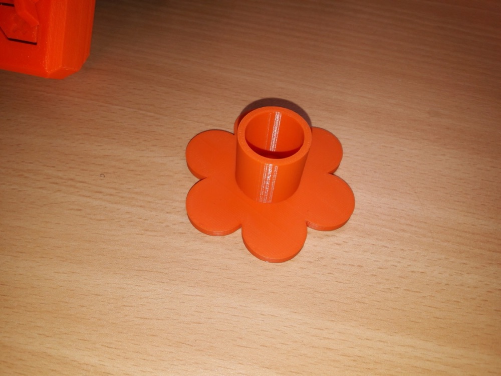 Çiçek Biçimli Mumluk (20 mm Mumlar İçin) görsel 1