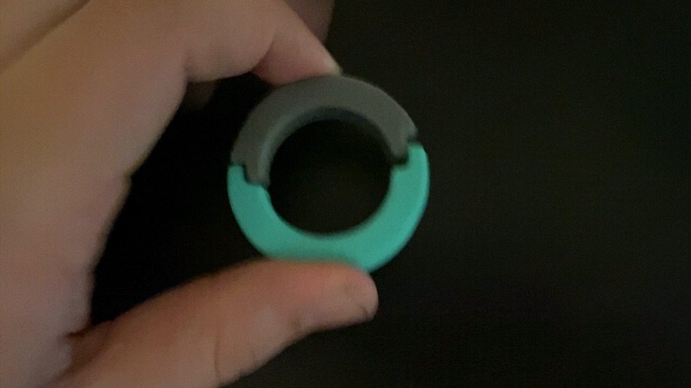 İki Parçalı Tıklayarak Geçen Fidget Yüzük (Takılıp Çıkarılan, Yuvarlanan) görsel 2