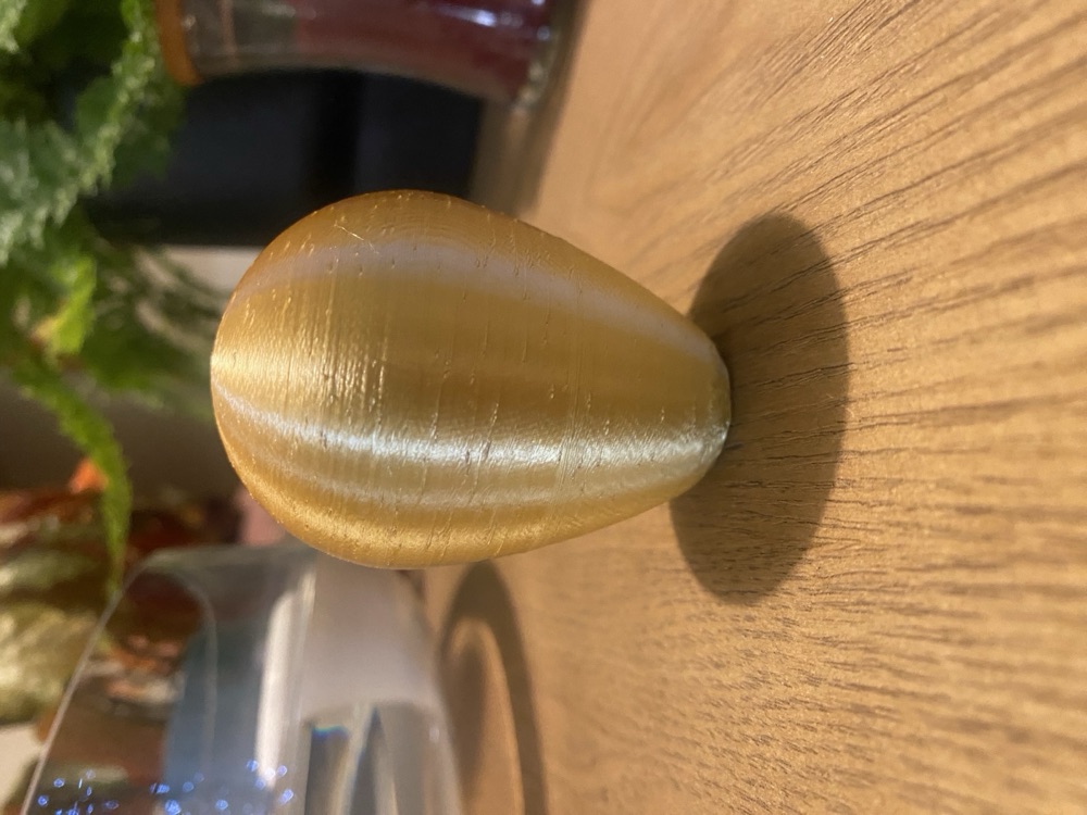 Yumurta Biçimli Ödül Dağıtıcı Kedi Oyuncağı (Yuvarlanan)