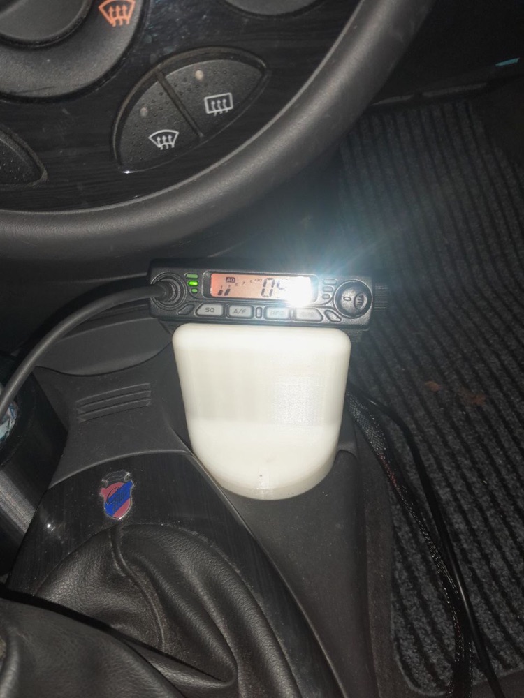 Ford Focus MK1 Bardaklık İçi Telsiz Tutucusu görsel 2