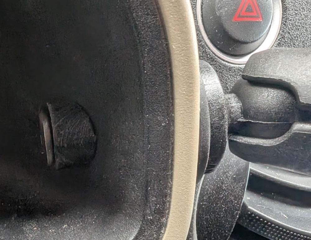Honda Pilot Gösterge Paneli Cıvata Adaptörü (2009)