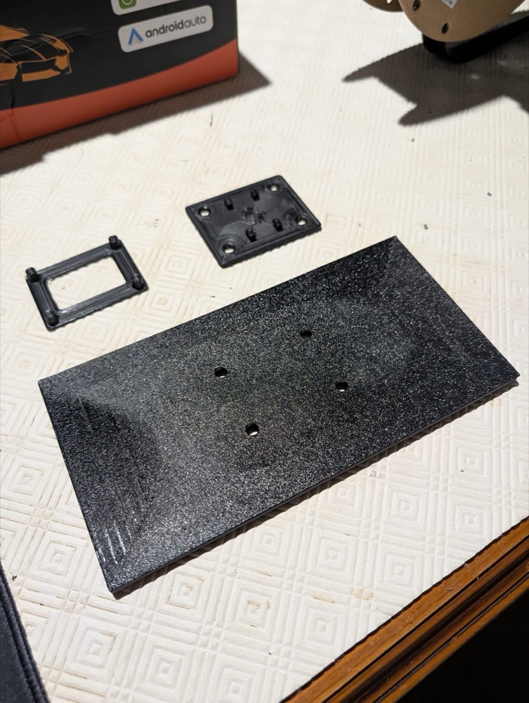 Jeep Wrangler JK Manyetik Tablet Çerçevesi görsel 4