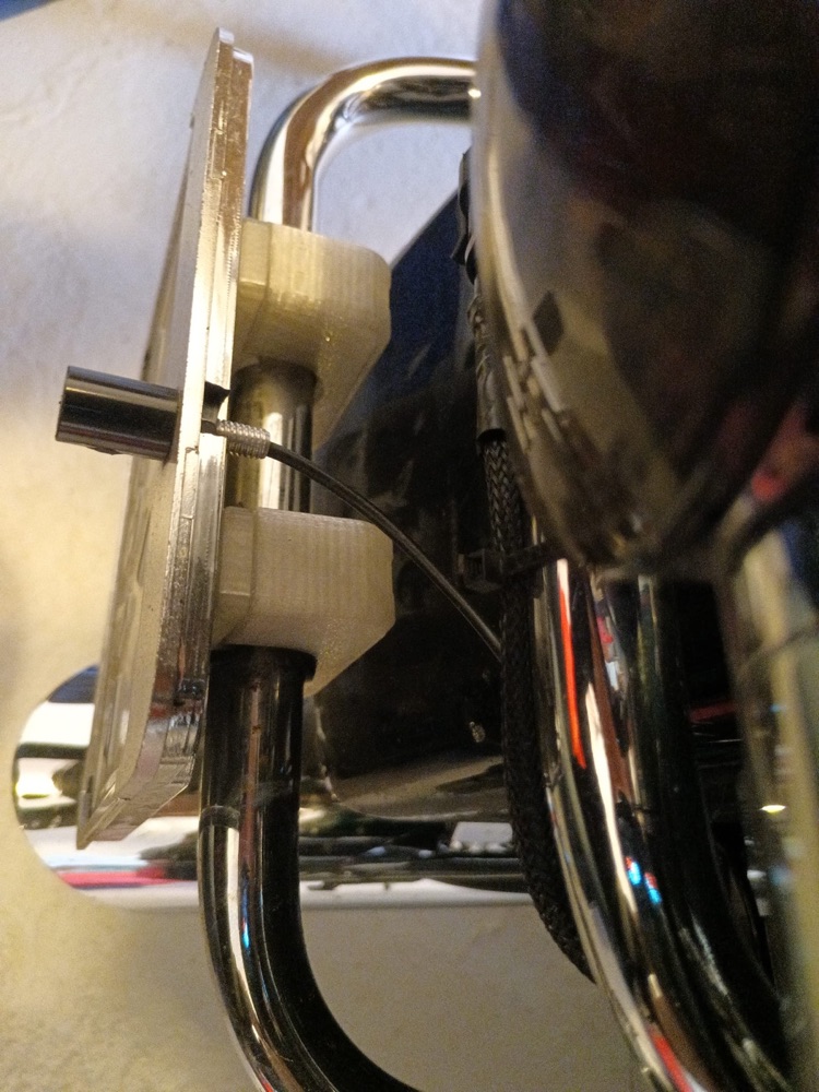 Harley-Davidson Electra Glide Plaka Tutucu görsel 2