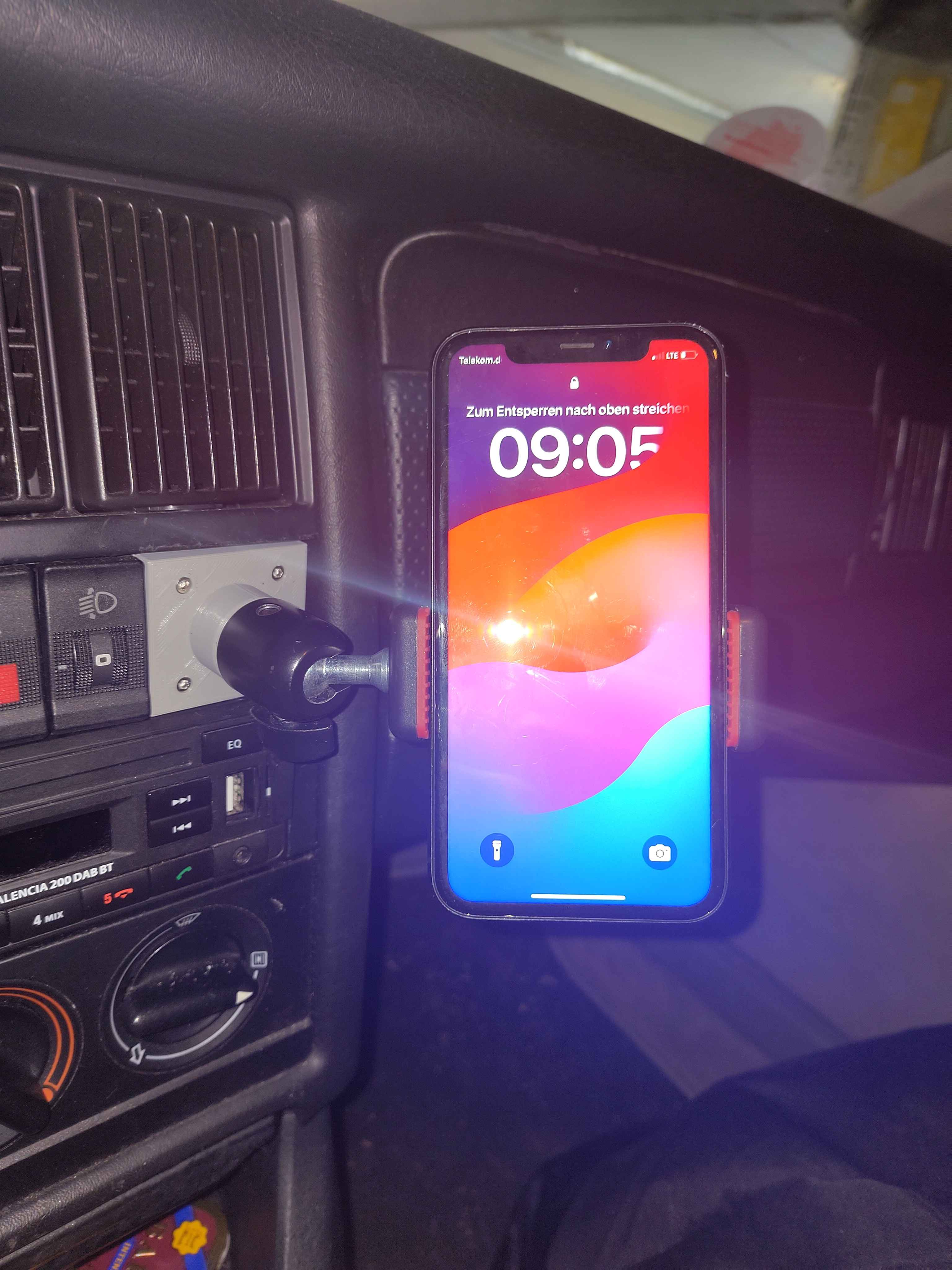 Audi 80 Telefon Tutucusu (Çift Kör Anahtarlı Model)