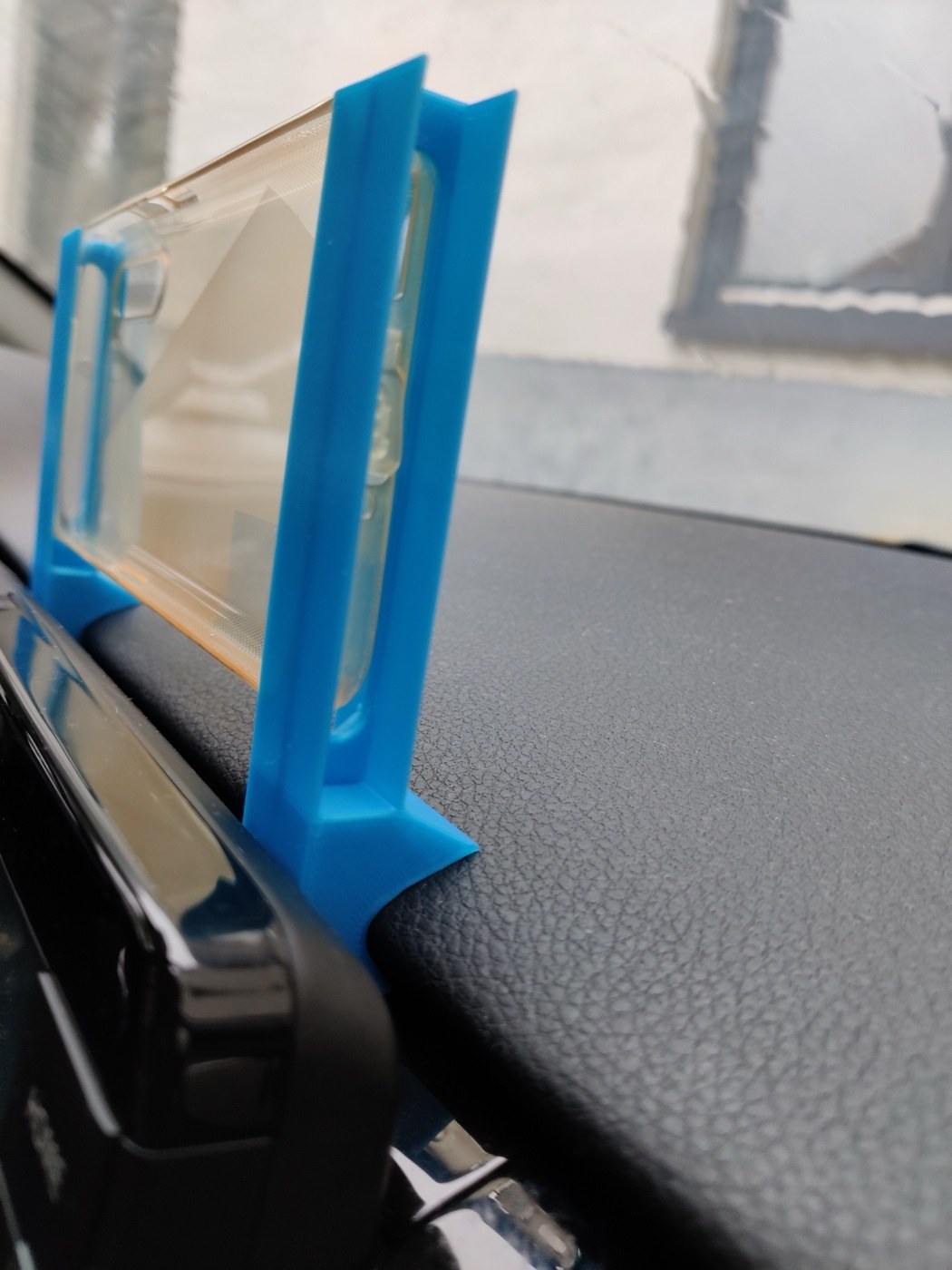 Kia Stonic 2020 Telefon Standı (Araca Özel Form) görsel 4