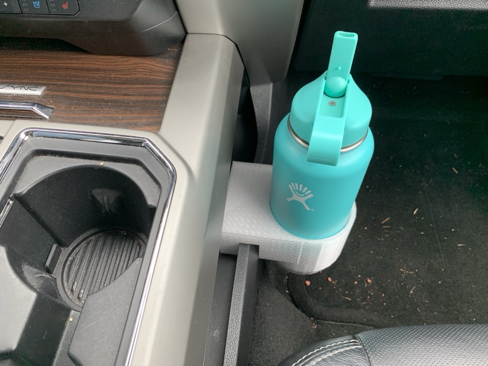 Ford F-150 Hydro Flask şişe tutucu